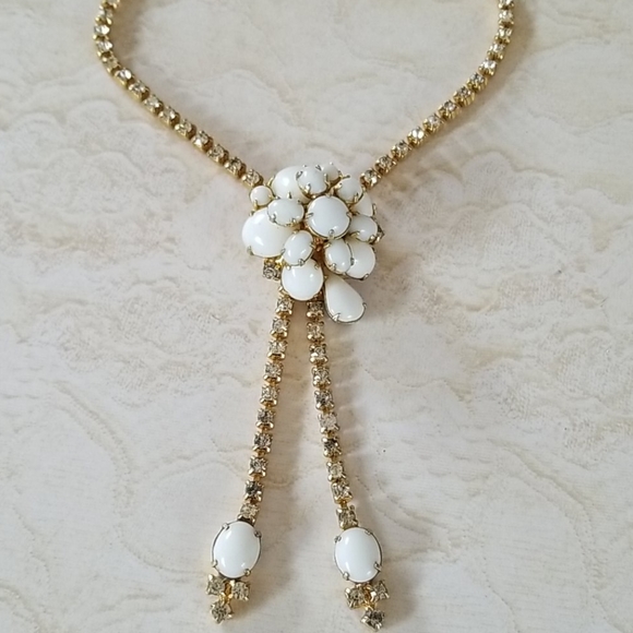 Vintage Jewelry - Vintage Milk Glass Rhinestone Lariat Necklace